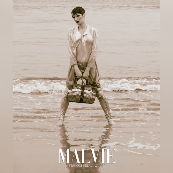 Handbag - Picture 2 of 2